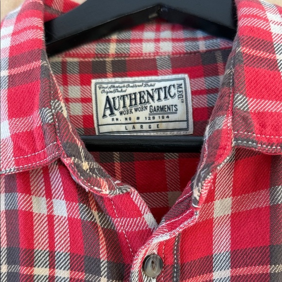 Authentic American Heritage Red and Green Plaid Men's Shirt - Picture 3 of 7